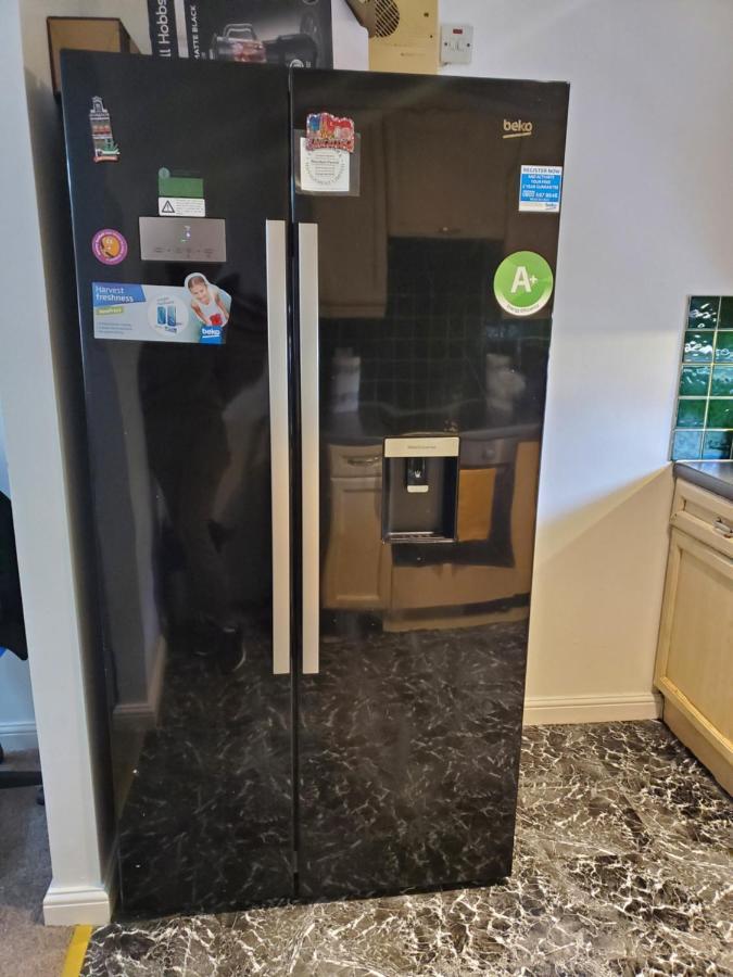 Lovely 2 Bed Flat/Apt In East London- Nice Estate. Dagenham Esterno foto